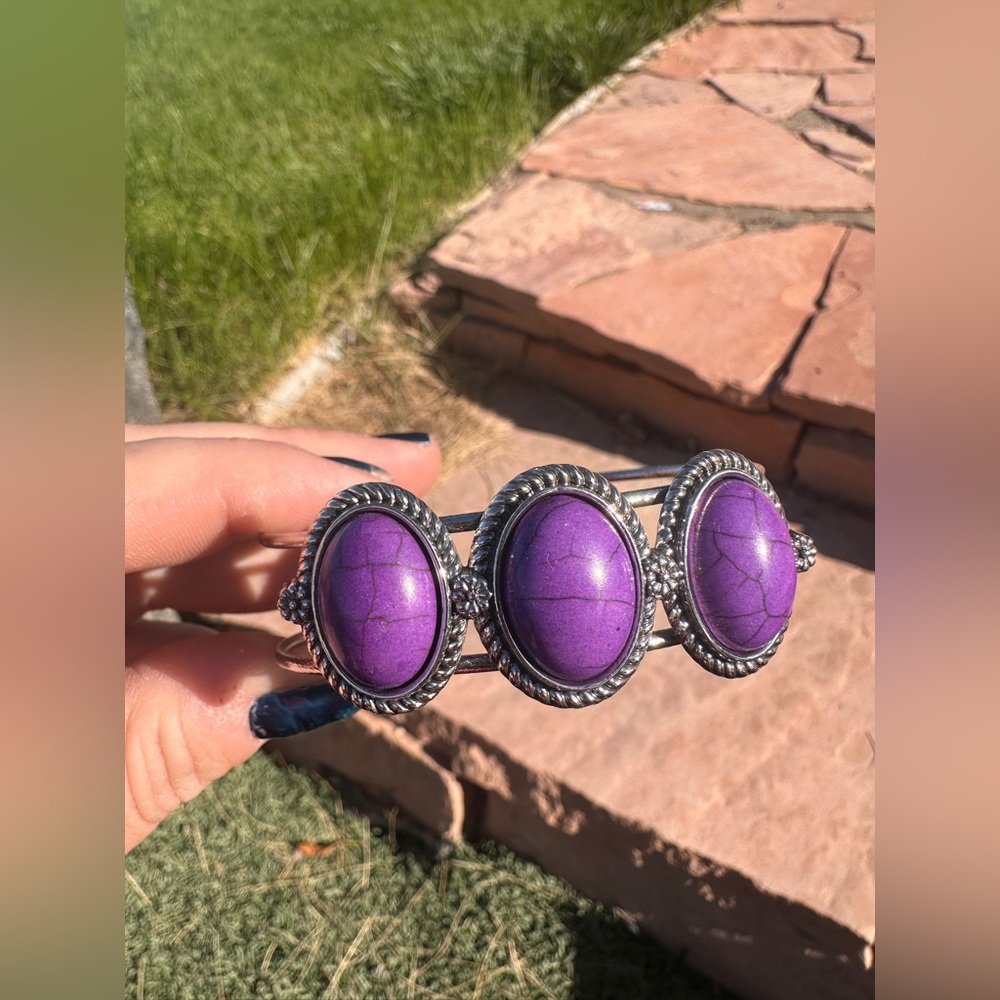 Paparazzi Purple cuff bracelet